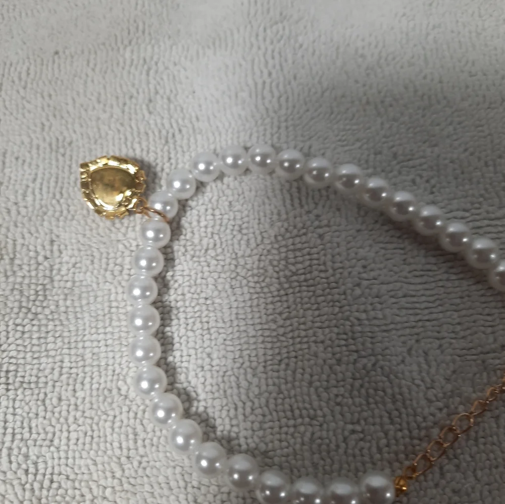 Pet Heart Pendant Necklace - Adjustable Collar with Fake Pearl for Cats N Dogs